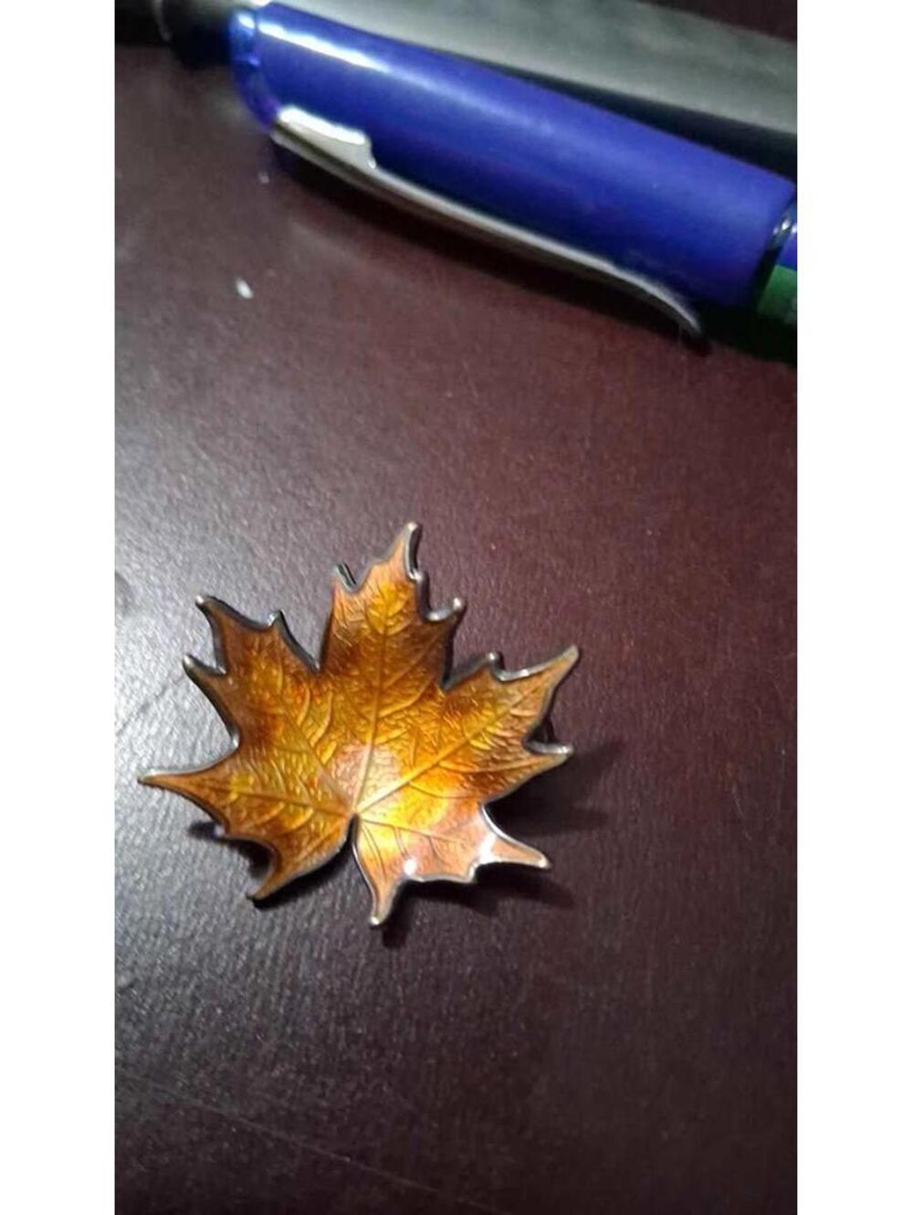 Vintage Maple Leaf Enamel Pin Brooch